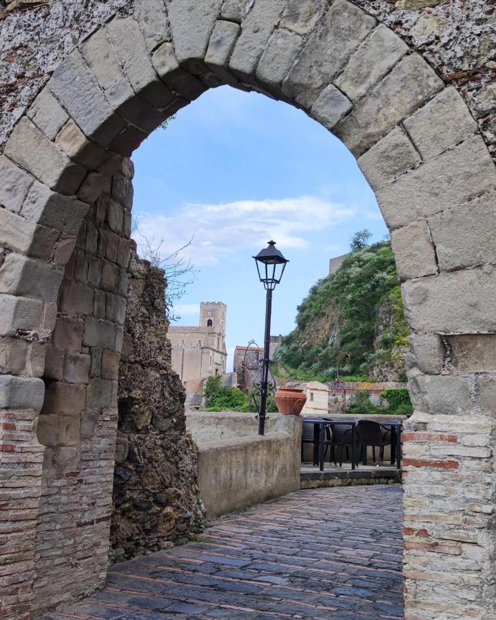 Torrevarata Vacanze Villa Santa Teresa Di Riva Esterno foto